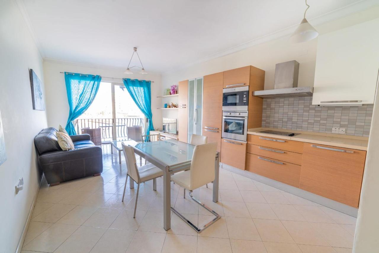 Superb Views Of Spinola Bay In Heart Of Stjulians-hosted By Sweetstay * Saint Julian's