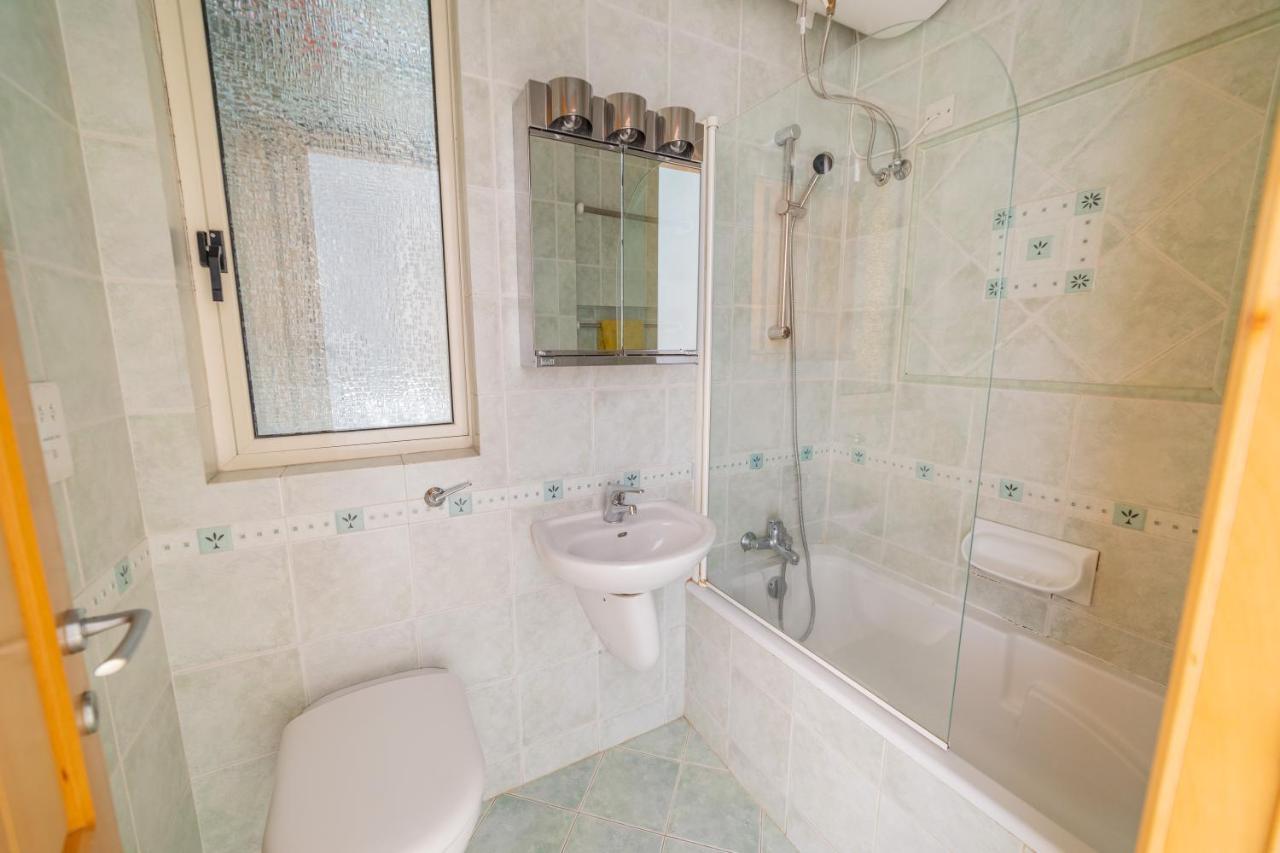 Superb Views Of Spinola Bay In Heart Of Stjulians-hosted By Sweetstay *