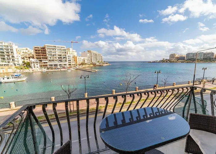 Superb Views Of Spinola Bay In Heart Of Stjulians-Hosted By Sweetstay
